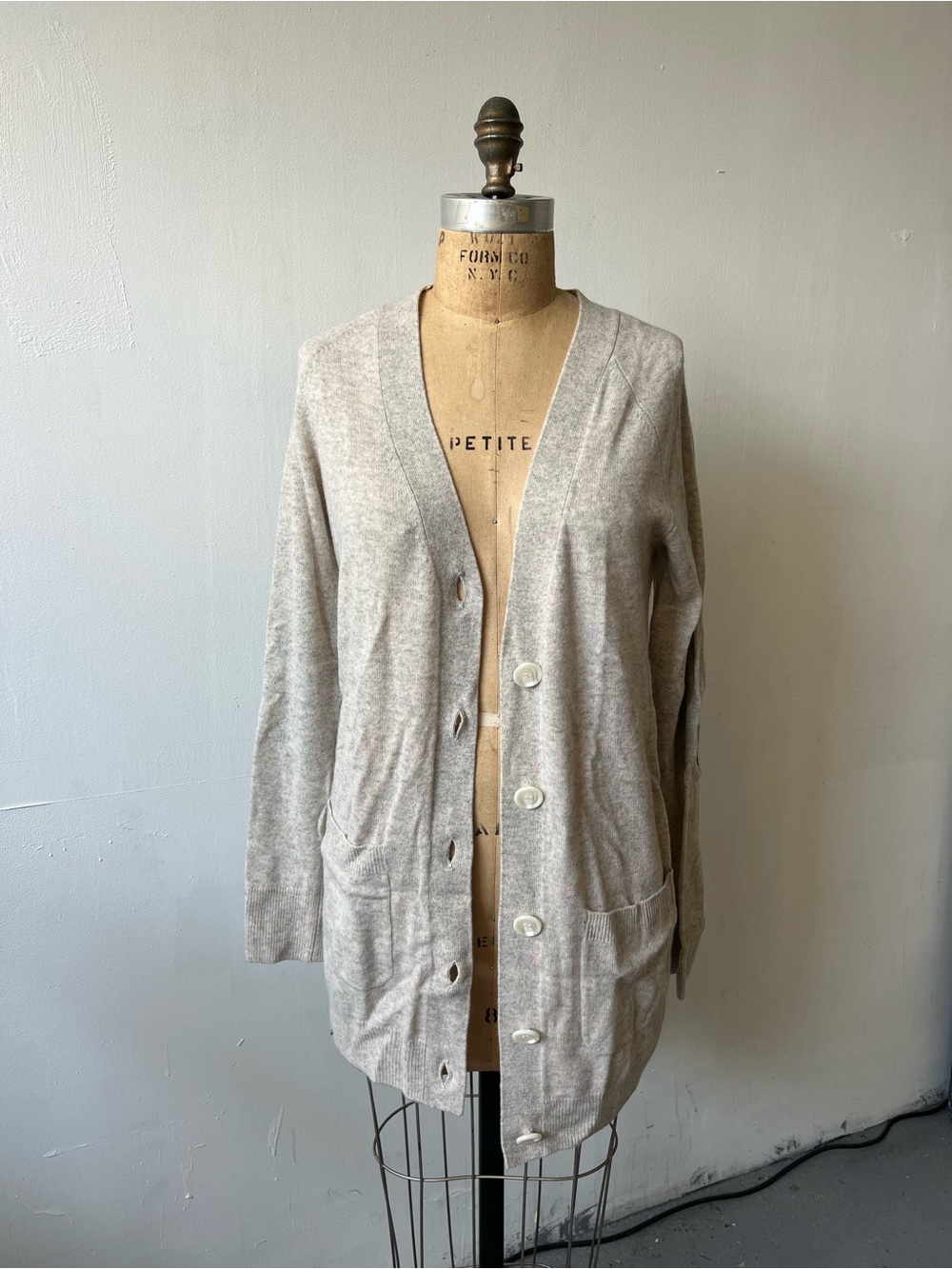 Equipment Light Gray Long V-Neck Button Cardigan 100% cashmere